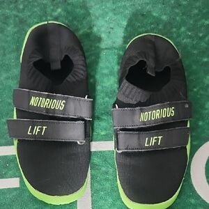 Notorious Lifts Black and Green